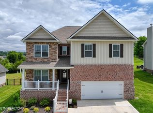 2026 Farm Blvd, Sevierville, TN 37876