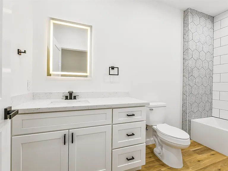 7486 Stanwick Dr #B — Photo 23