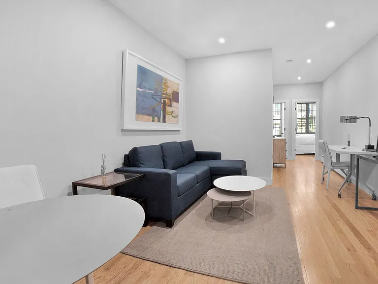 323 E 93rd St #4W — Photo 2