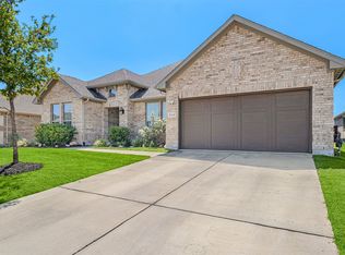 816 Lemmon Ln, Forney, TX 75126