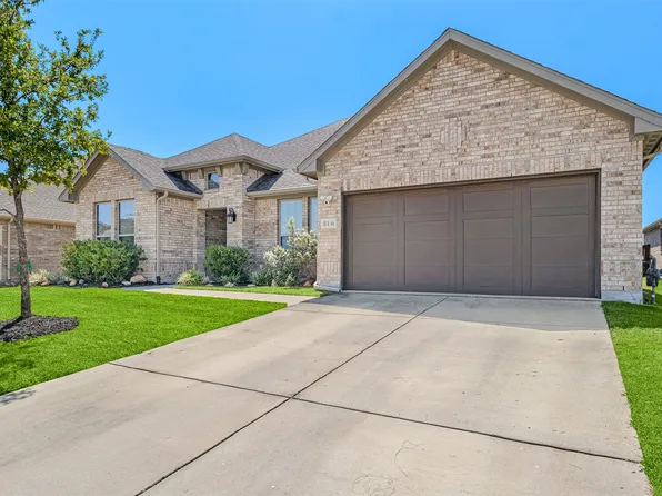 816 Lemmon Ln, Forney, TX 75126