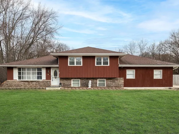 28W032 Roosevelt Rd, Winfield, IL 60190