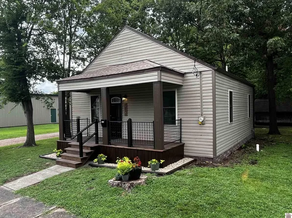 1311 Burnett St, Paducah, KY 42001