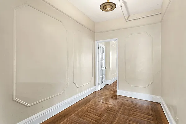 Rented by Compass | media 9