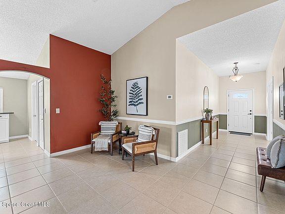 5th image of 580 Wickham Lakes Dr
