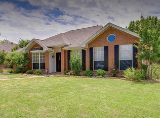 1411 Mapleview Dr, Carrollton, TX 75007