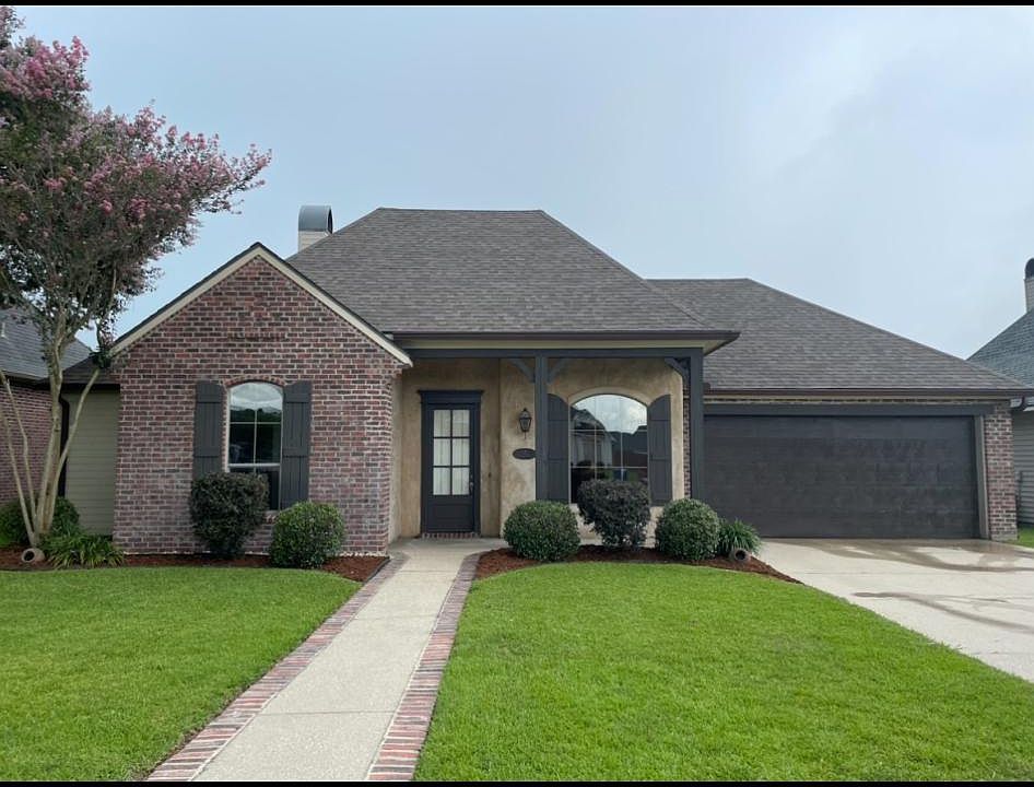 1st image of 122 Vestige Cir