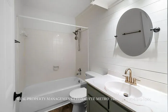 9451 Kings Falls Dr — Photo 29