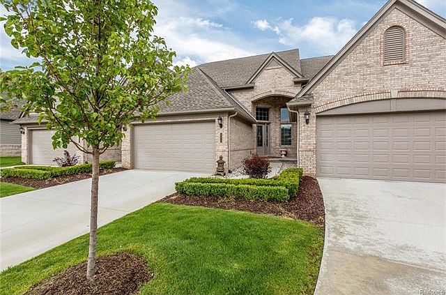 1st image of 5736 Knob Hill Cir