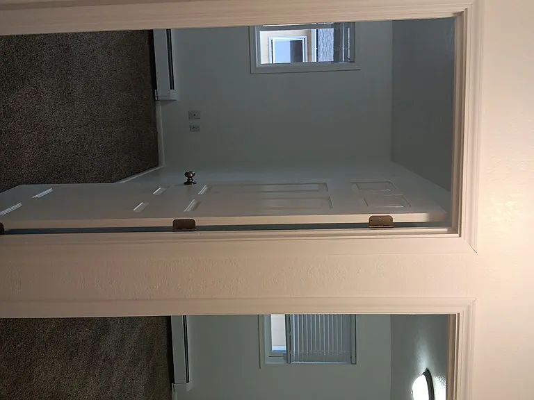 Eagle Crest Manor — Photo 12