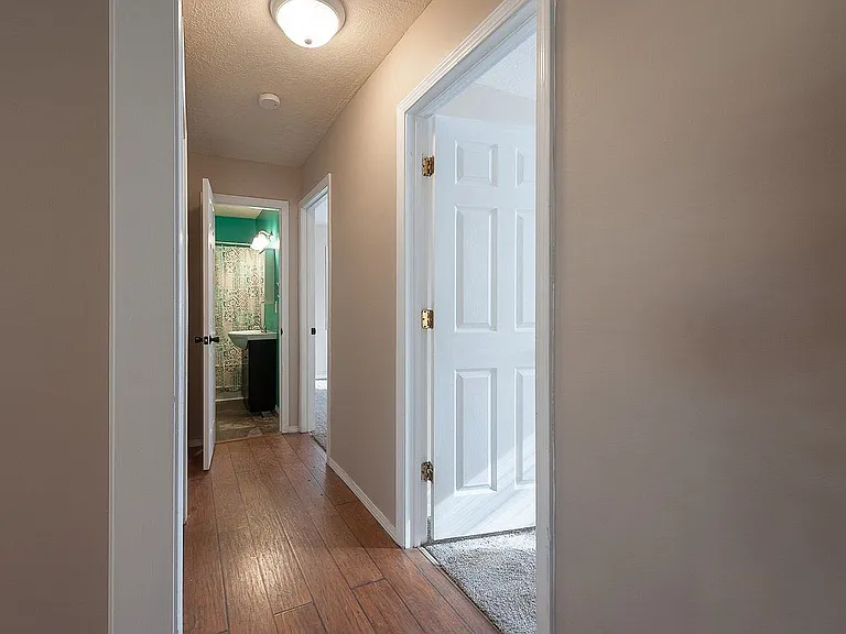2301 S Milton Dr — Photo 4