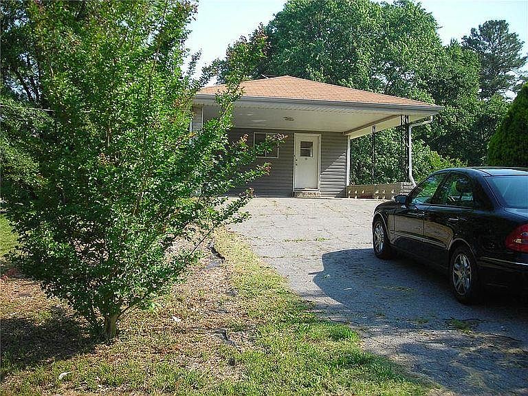 1st image of 3052 Bryant Ln