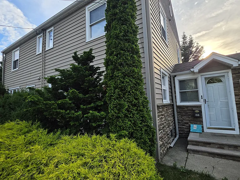 80 Caruth Ave — Photo 15
