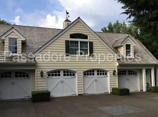 13455 Knaus Rd, Lake Oswego, OR 97034