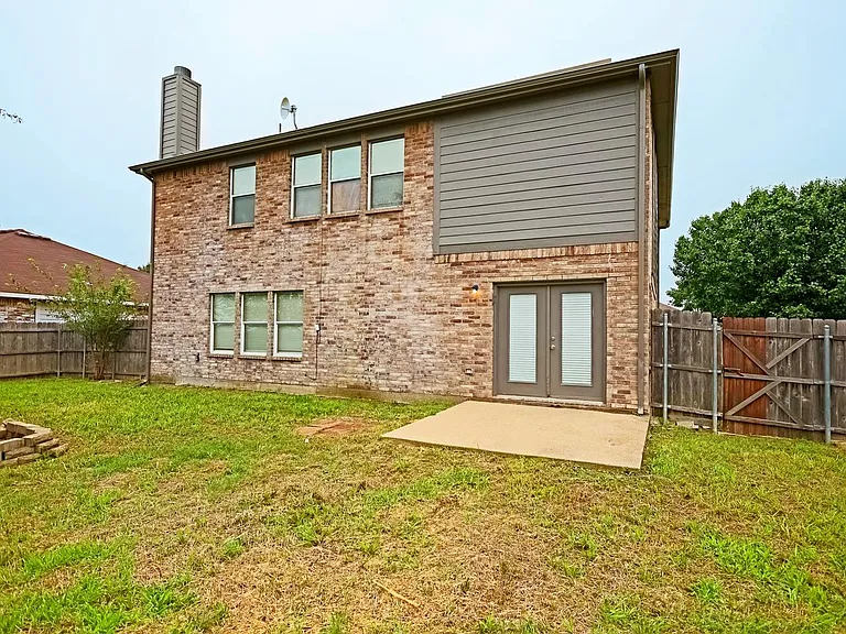 104 Jimmie Birdwell Blvd — Photo 3