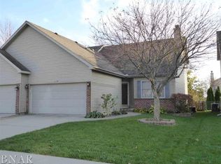 3617 Ballyford Dr, Bloomington, IL
