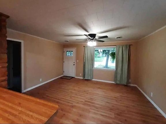 3rd image of 242 Winnebago Ave