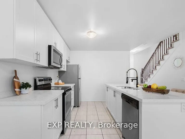 77 Diana Ave #31 — Photo 10