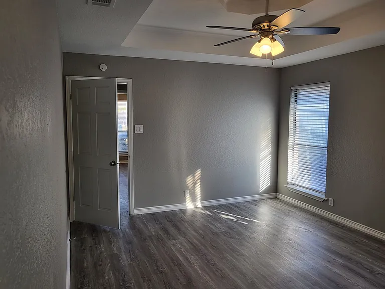 7404 Glen Haven Dr — Photo 14