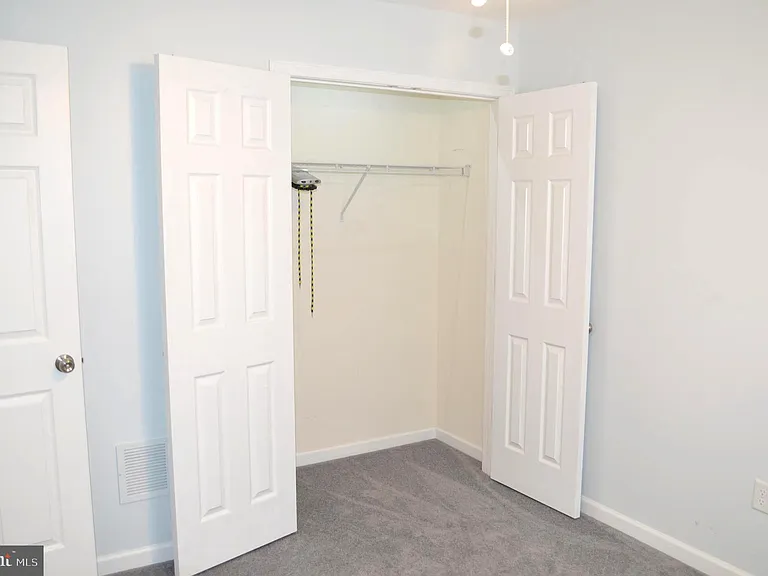 327 S Adams St — Photo 20