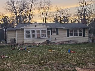 27 1st Ave, Elkton, MD 21921