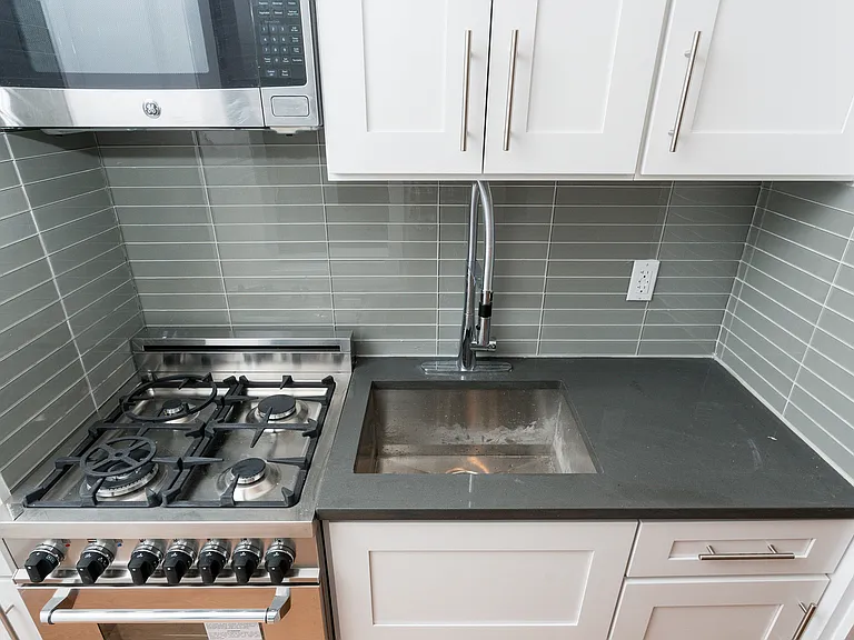 309 Washington Ave #A7 — Photo 4
