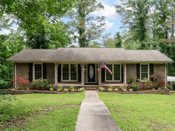 374 Valley Ln, Warrior, AL 35180