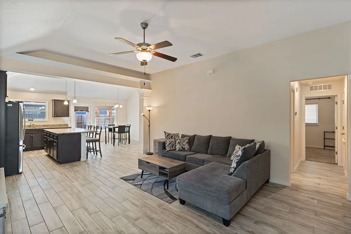 Building Photo - 2230 Spoonbill Dr