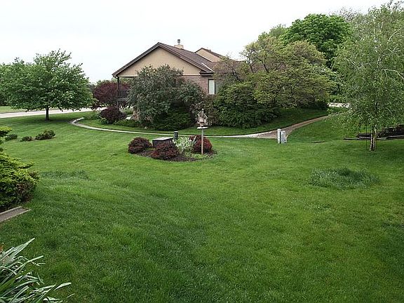 4th image of 2901 Park Place Dr