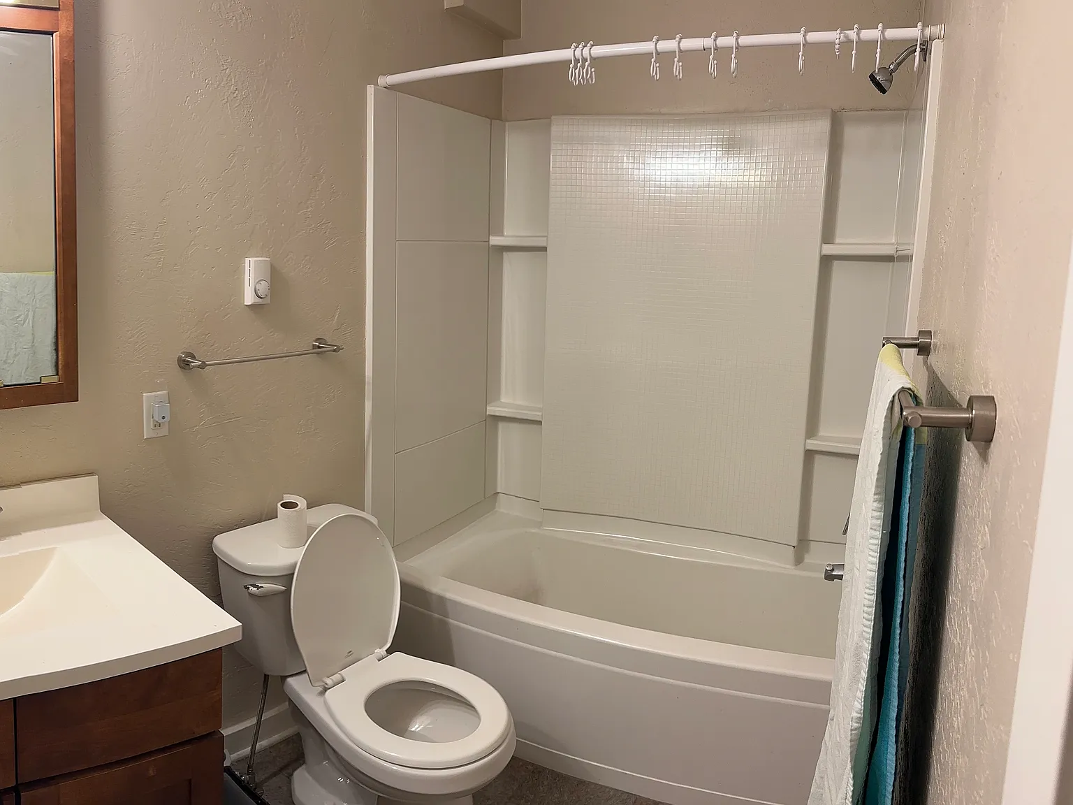 Studio, 450 sqft, $750 — Photo 3