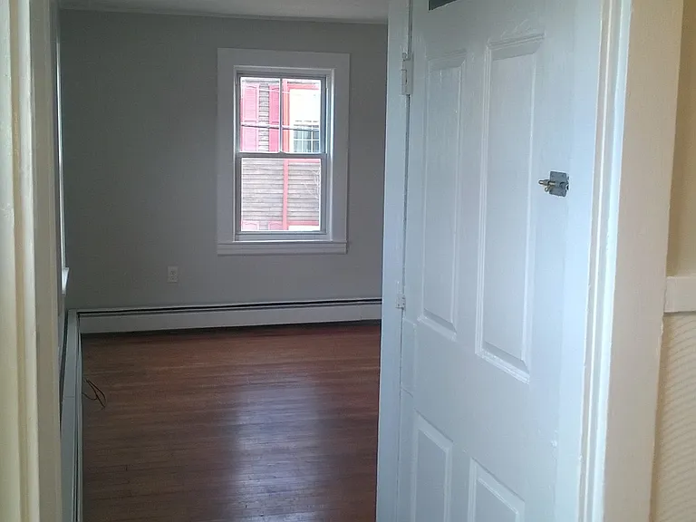 1 Franklin St #3 — Photo 9