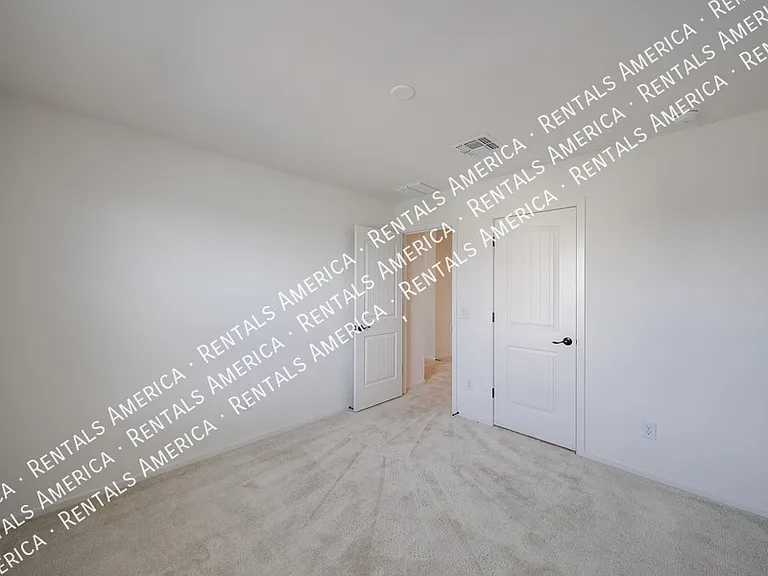 16875 N 12th St #33 — Photo 31