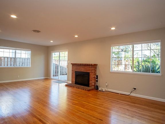4th image of 1425 Weaverly Drive