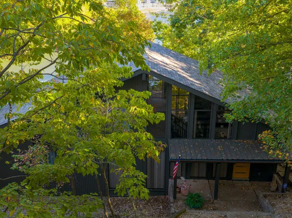 491 Walkers Cay Dr, Osage Beach, MO 65065
