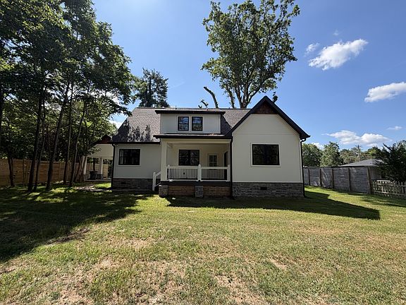 4th image of 404 Boyd Ave