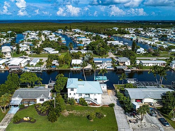2nd image of 2597 Sanibel Blvd
