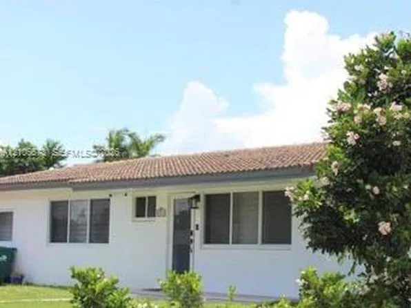 9551 SW 49th St, Miami, FL 33165
