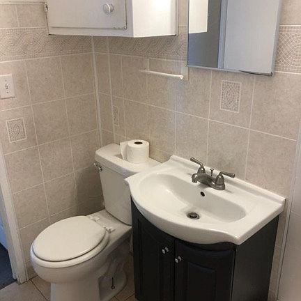 4th image of 250 Schuyler Ave #1