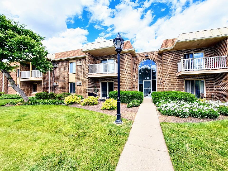 1st image of 2403 N Kennicott Dr APT 1D
