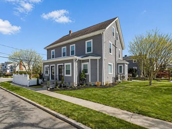 24 Mague Ave Unit 24, West Newton, MA 02465