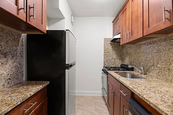 Rented by Gilar Group LLC | media 2