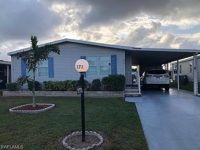 1st image of 272 Lakeside Dr
