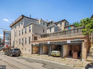 133 Green Ln, Philadelphia, PA 19127