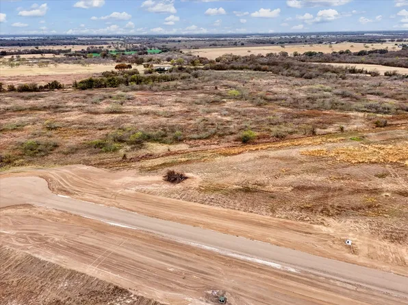 34 Golden Thistle, Elm Mott, TX 76640