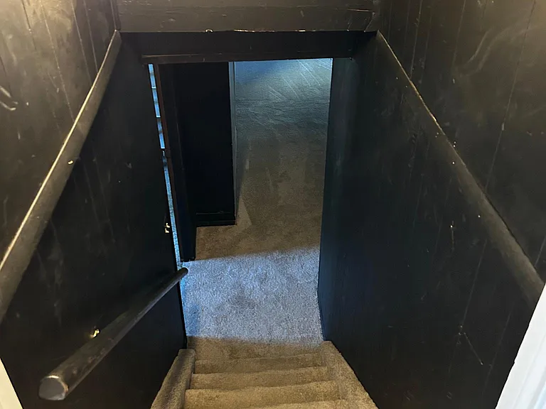 stairs to basement
