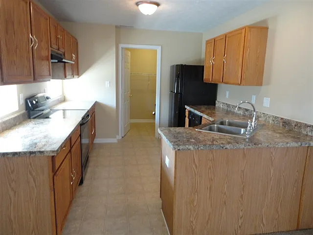 695 Mountain Pine Dr — Photo 3