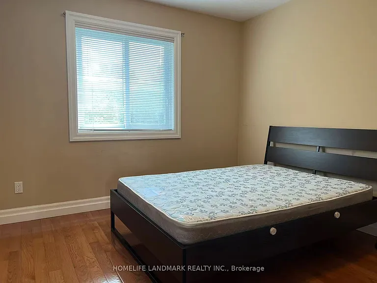 579 Violet St — Photo 21