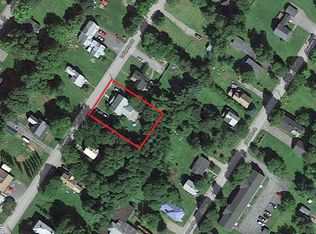 64 Lafayette St, Calais, ME 04619