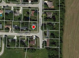 769 Forest Dr, Mayville, WI 53050