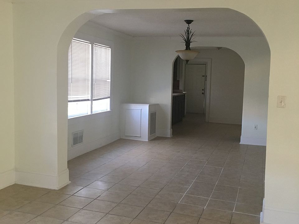 1st image of 305 W Virginia Ave